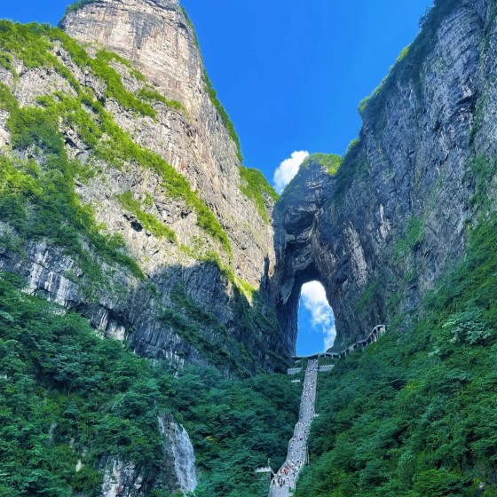 Zhangjiajie-The Floating Peaks